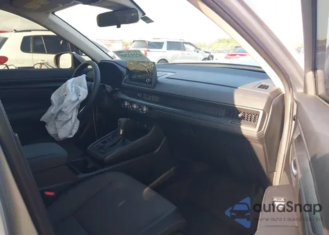 2025 Honda Cr-V Lx 2Wd z USA, uszkodzony, nr VIN 7FARS3H28SE002967